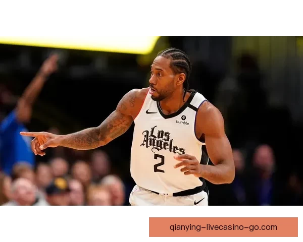 历史第20人！莱昂纳德连续53场得分破20将追平贝勒纪录